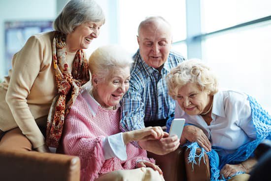 Social Media Tips For Seniors