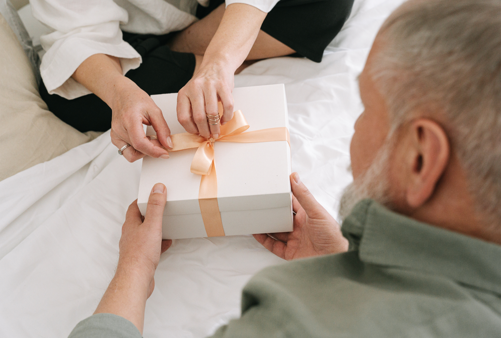 Best Gifts Ideas For Elderly Parents